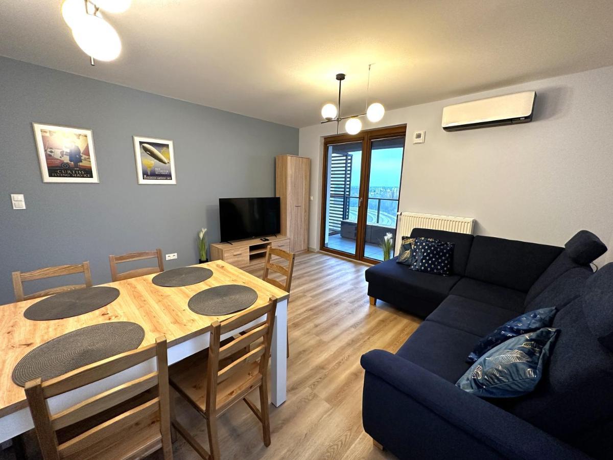 Apartment Lotnisko Chopina Airport Warschau