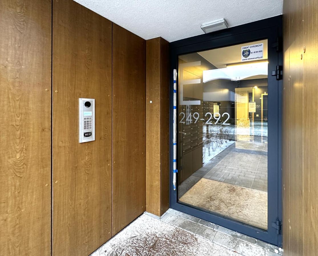 Apartment Lotnisko Chopina Airport Warschau